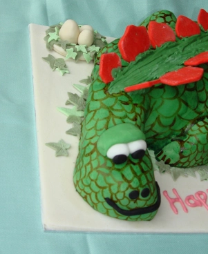 The dinosaur birthday cake