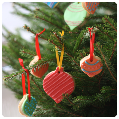 Bauble cookie decoration