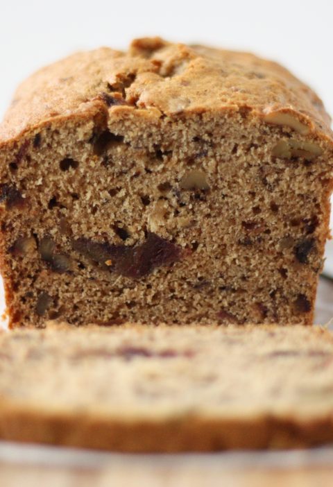 Date and walnut loaf cake recipe