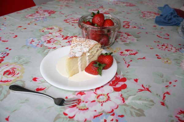 Rose Chiffon cake 