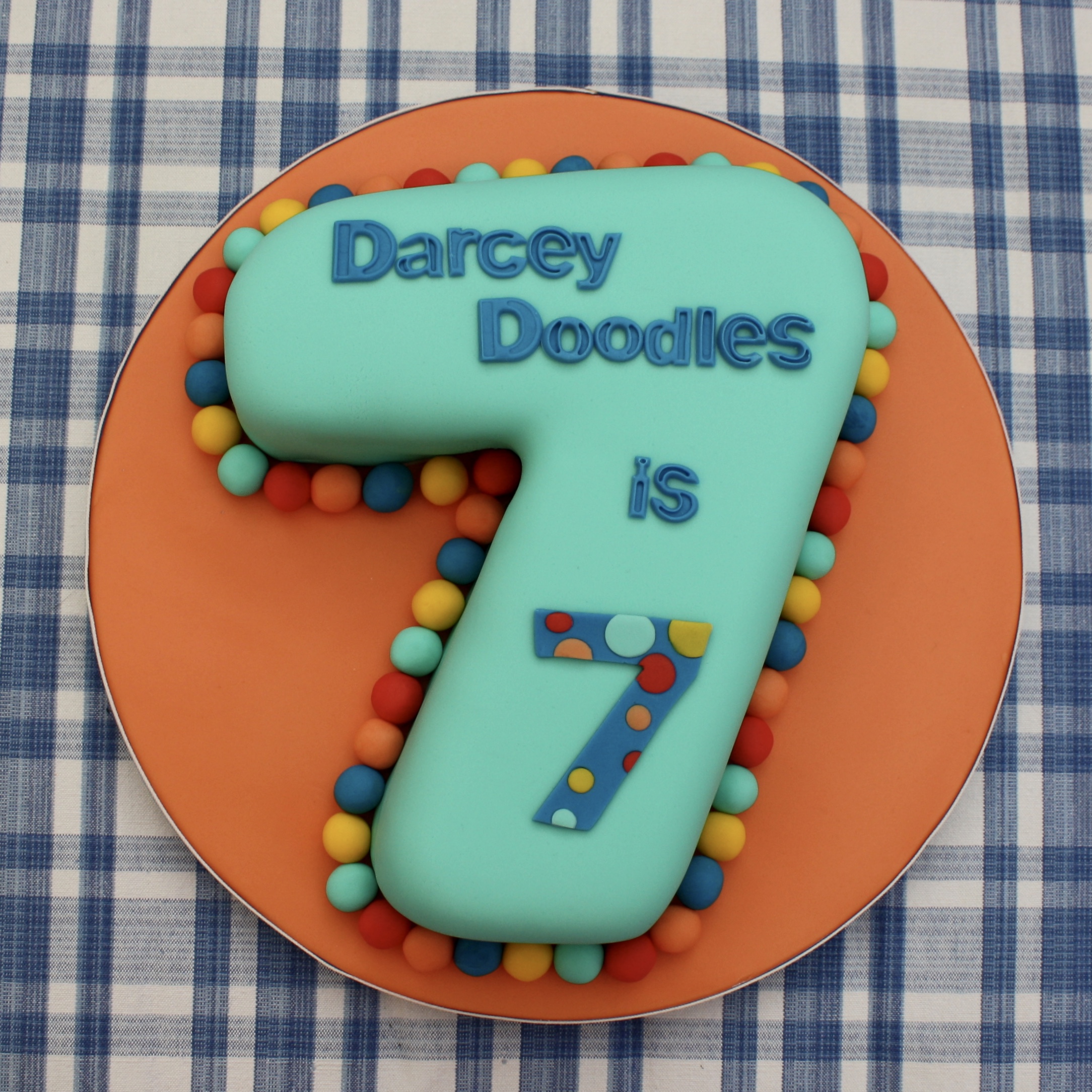 How to make a number 7 cake