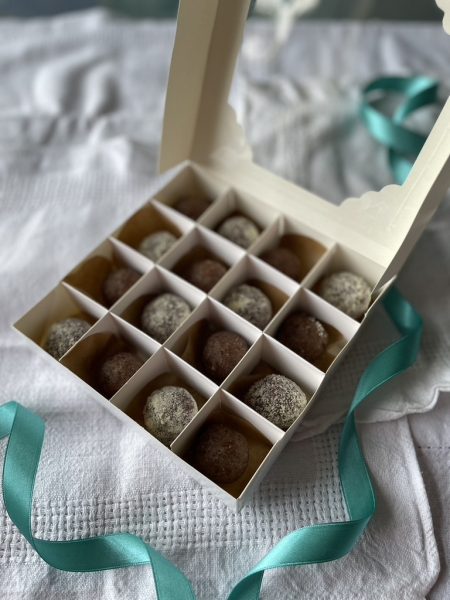 Power balls made with dried fruit and nuts. The ulitmate healthy treat